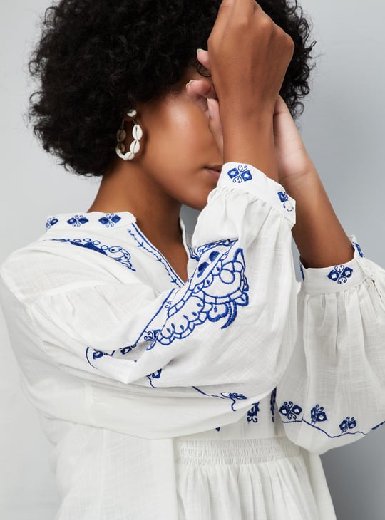 Women Embroidered Tunic
