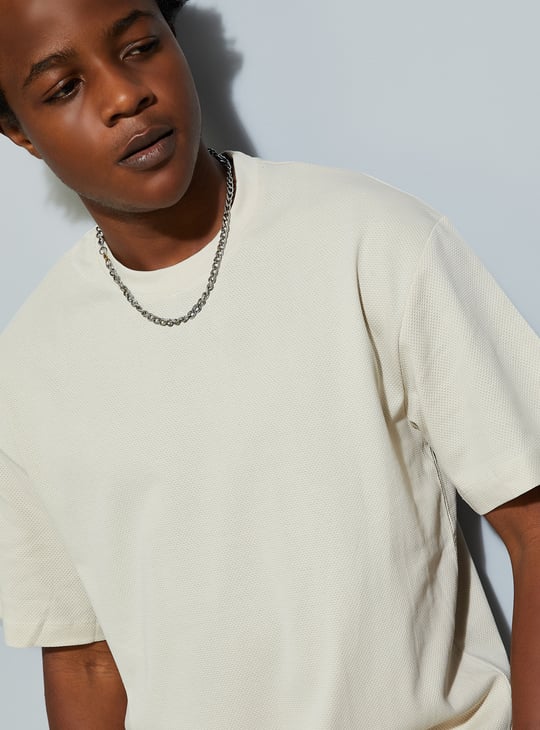 URB_N Men Relaxed Fit Solid T-shirt | Solid