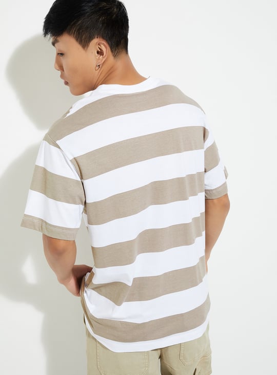 URB_N Men Striped T-shirt