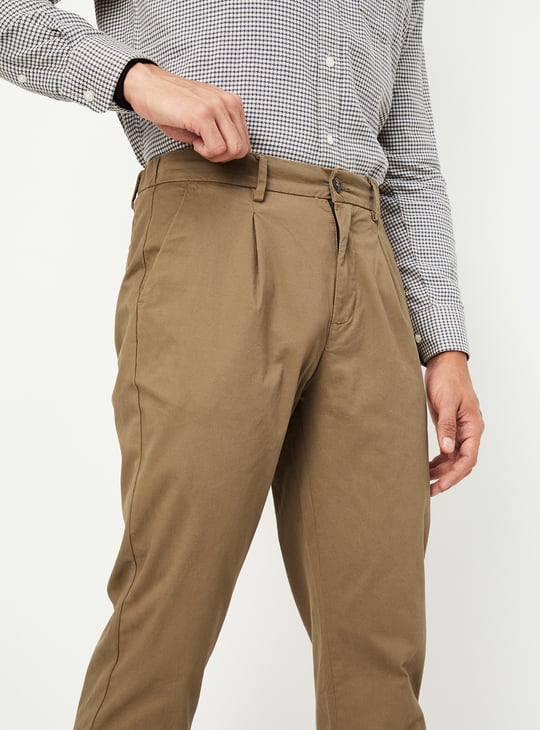 Men Straight Fit Solid Flexi Waist Chinos