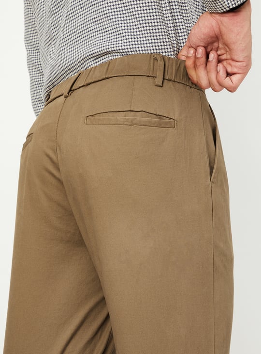 Men Straight Fit Solid Flexi Waist Chinos