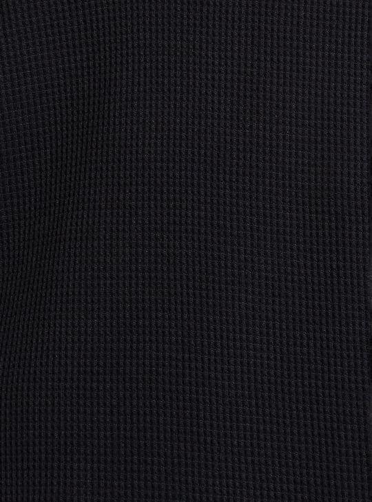 URB_N Men Textured Henley Neck T-shirt