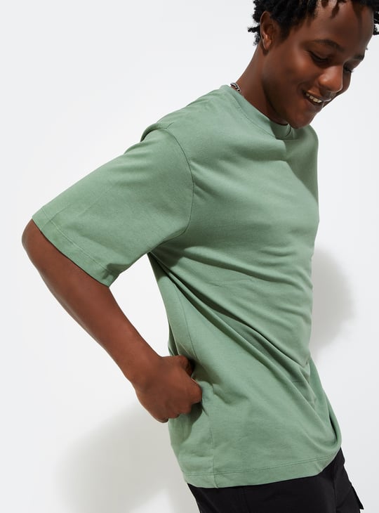 URB_N Men Relaxed Fit Solid T-shirt