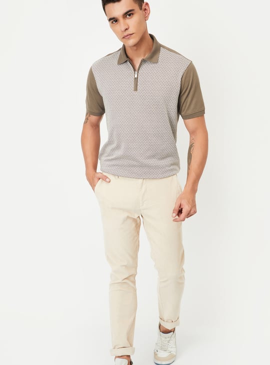Men Colourblock Zip Polo T-shirt