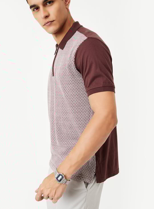 Men Colourblock Zip Polo T-shirt