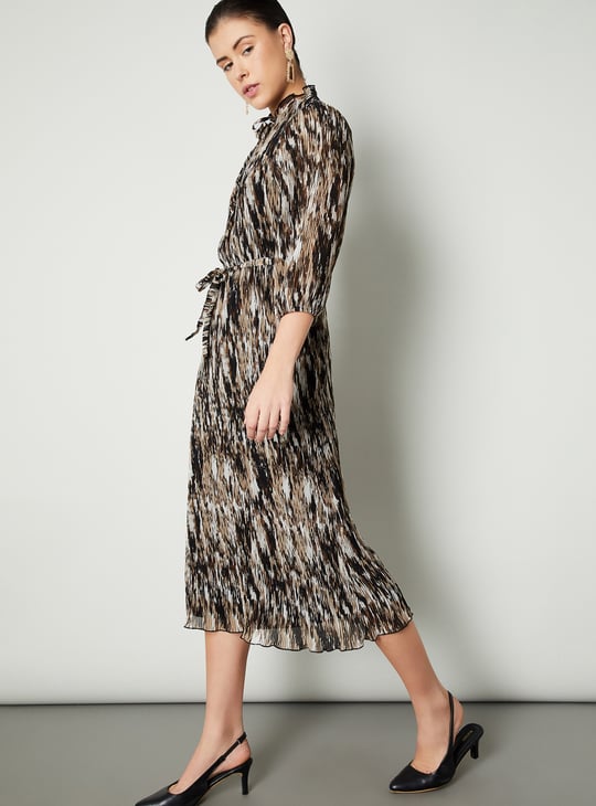 Women Plisse Tie-Up Neck Midi Dress