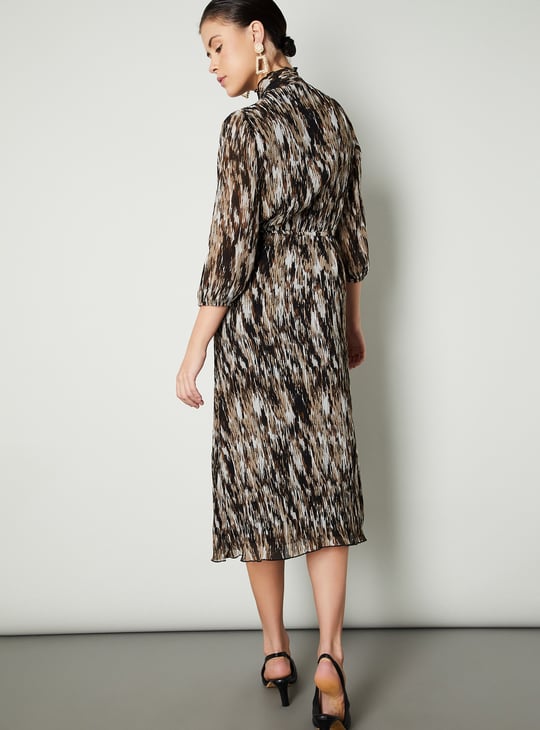 Women Plisse Tie-Up Neck Midi Dress