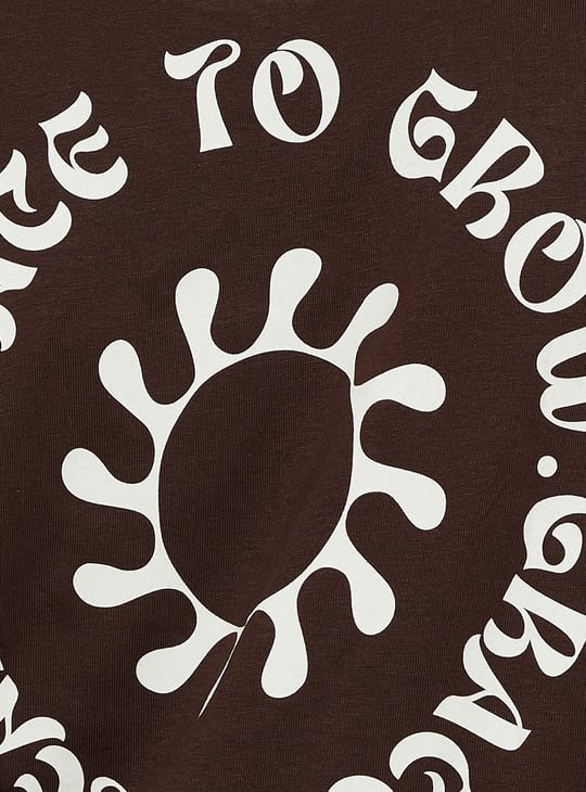 URB_N Men Relaxed Fit Back Print T-shirt
