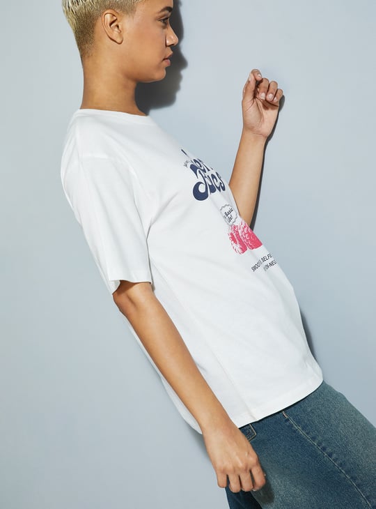 URB_N Women Graphic Printed Relaxed Fit T-shirt