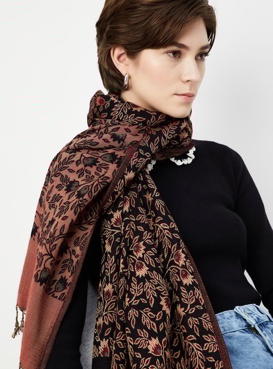 Women Woven Tasseled Stole