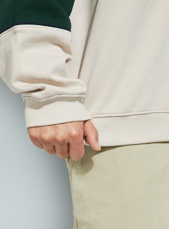 URB_N Men Oversized Colourblocked Sweatshirt