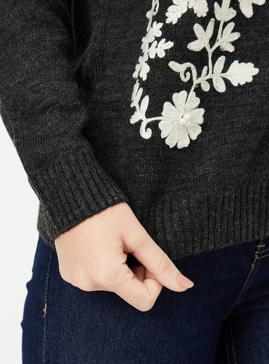 Women Floral Embroidered Cardigan