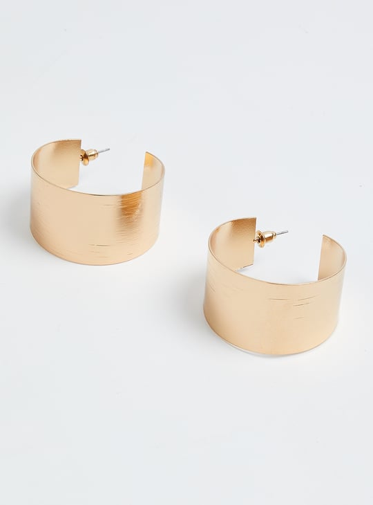 Women Textured Half Hoop Earrings
