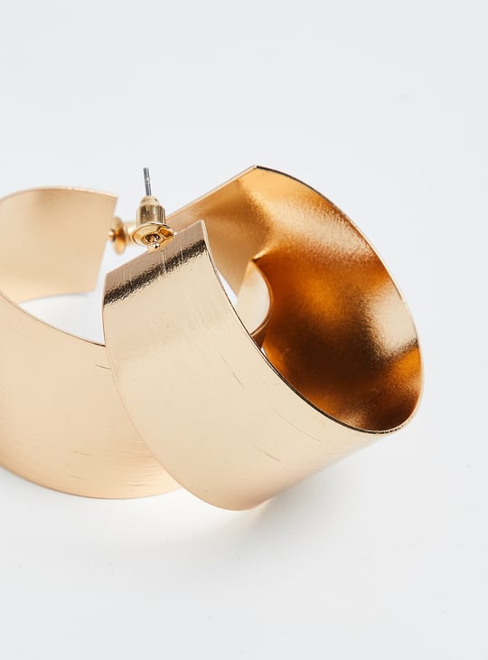 Women Textured Half Hoop Earrings