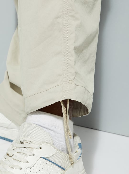 URB_N Men Solid Parachute Pants with Cargo Pockets