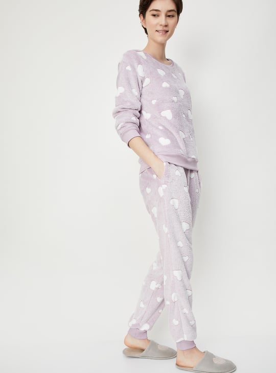 Women Heart Patterned Fleece Pyjama Set