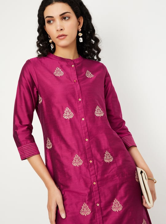 Women Embroidered Straight Kurta