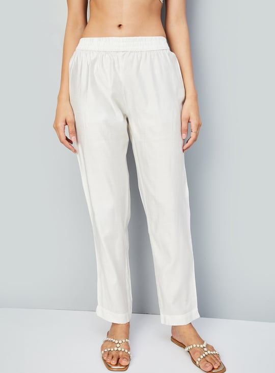 Women Embroidered Straight Kurta Set