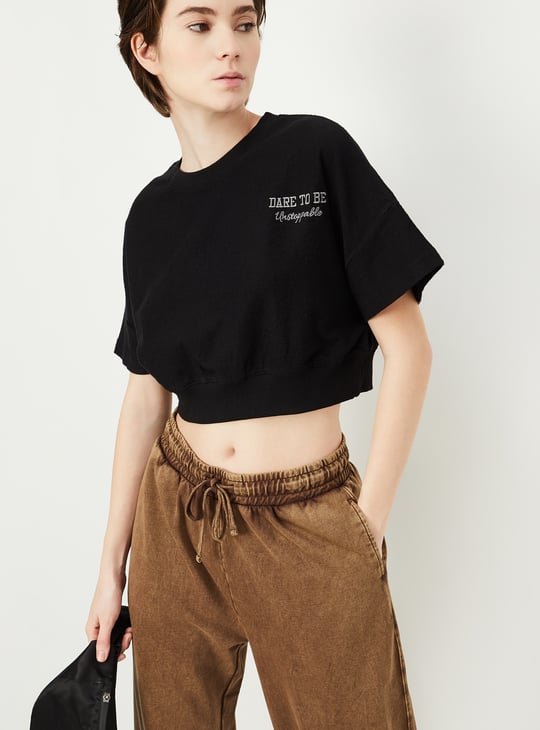 Women Solid Athleisure Cropped T-shirt