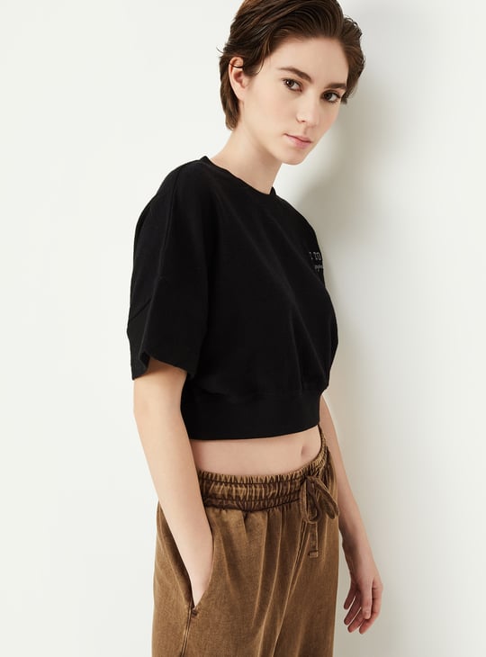 Women Solid Athleisure Cropped T-shirt