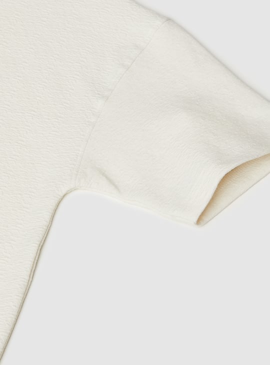 Boys Textured Boxy Fit T-shirt