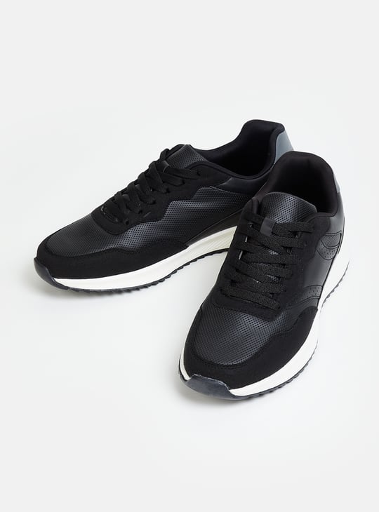 Men Lace-Up Sneakers