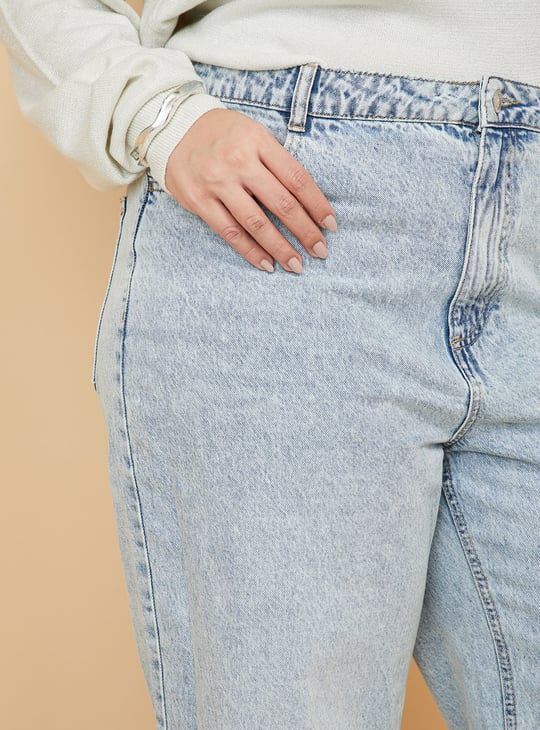 Women Straight Fit Washed Jeans