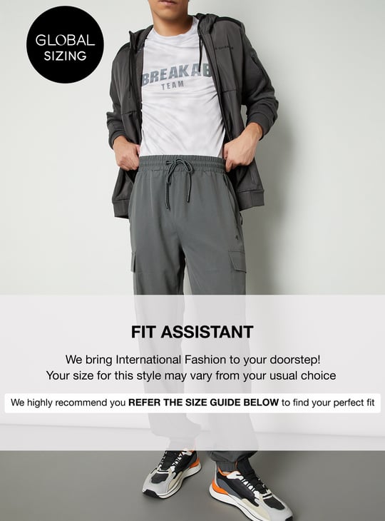 Men Solid Performance Cargo Joggers