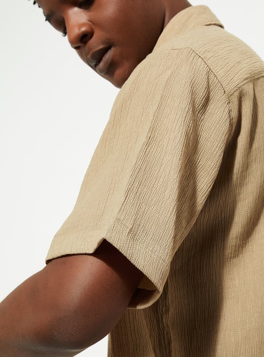 URB_N Men Textured Slim Fit Shirt