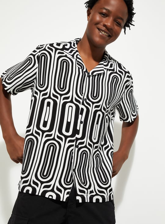 URB_N Men Printed Slim Fit Shirt