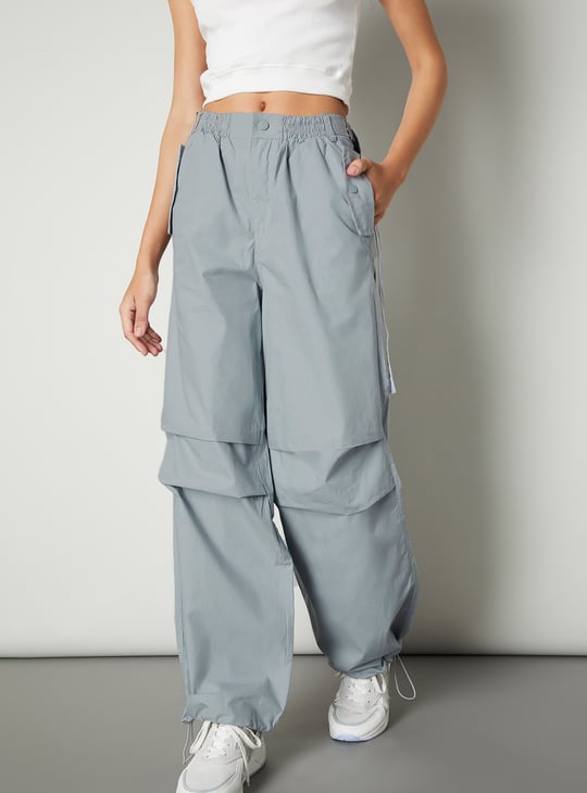 Women Solid Parachute Trousers