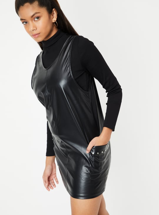 Girls Solid Pinafore Dress with T-shirt