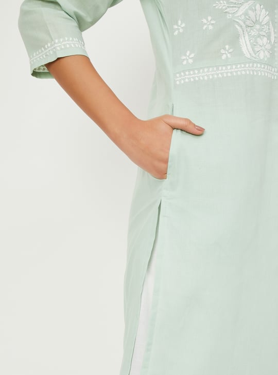 Women Chikankari Embroidered Straight Kurta