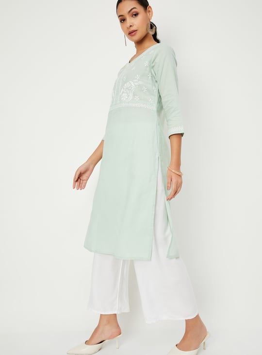 Women Chikankari Embroidered Straight Kurta