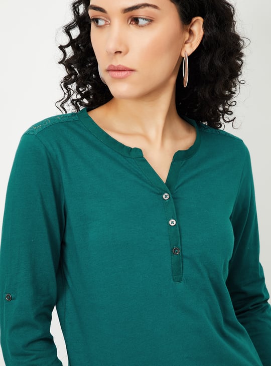 Women Solid Top