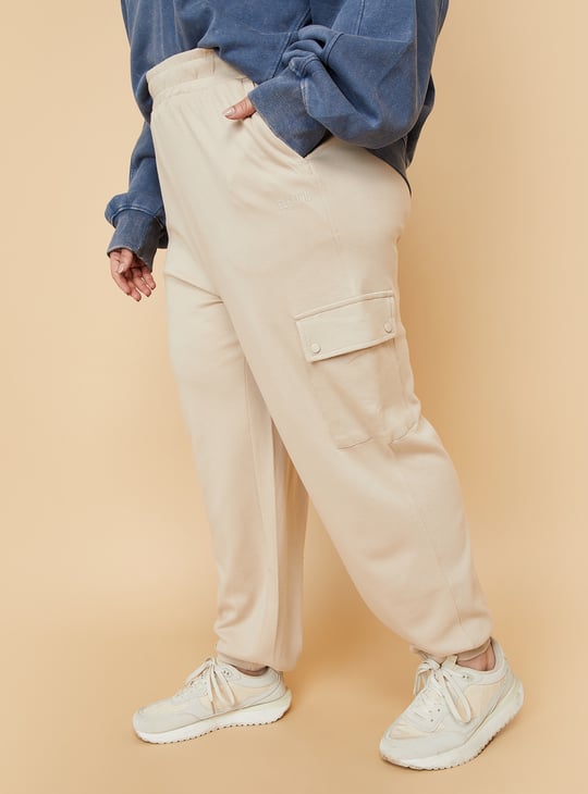 Women Solid Athleisure Cargo Joggers