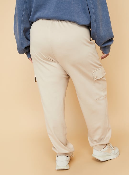 Women Solid Athleisure Cargo Joggers