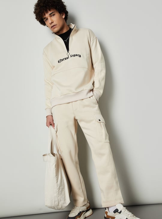 Men Embroidered Mock Collar Sweatshirt