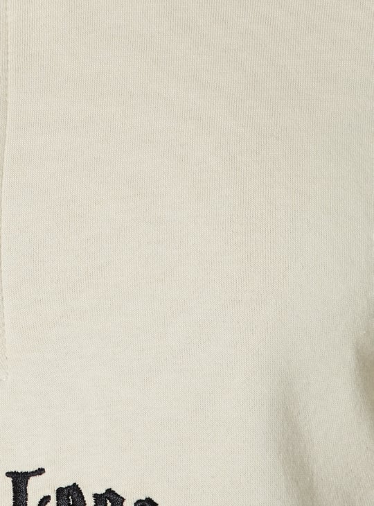 Men Embroidered Mock Collar Sweatshirt