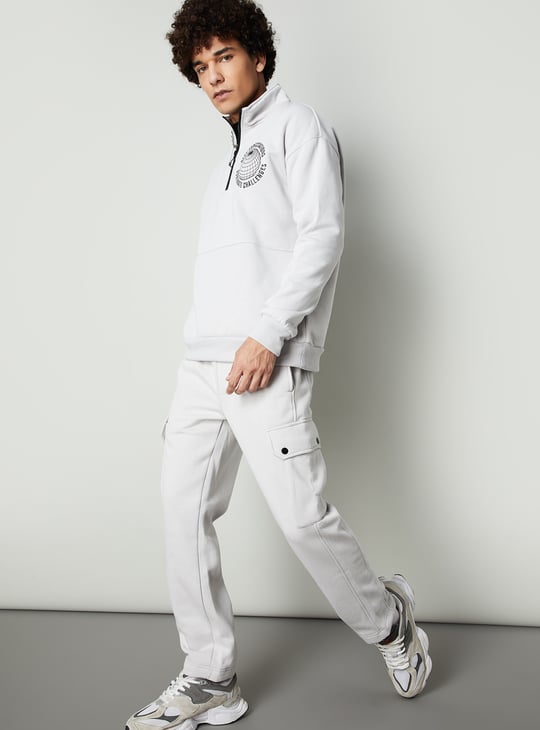 Men Relaxed Fit Solid Cargos