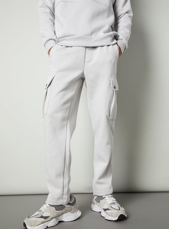 Men Relaxed Fit Solid Cargos