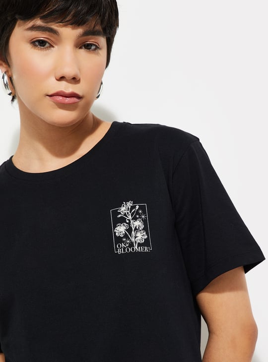 URB_N Women Relaxed Fit Back Printed T-shirt