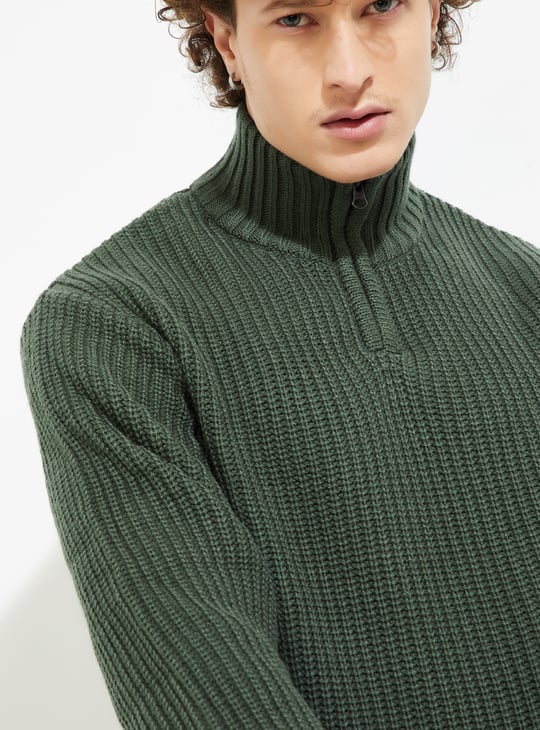 URB_N Men Knit Polo Neck Sweater