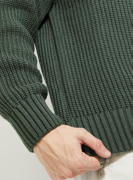 URB_N Men Knit Polo Neck Sweater