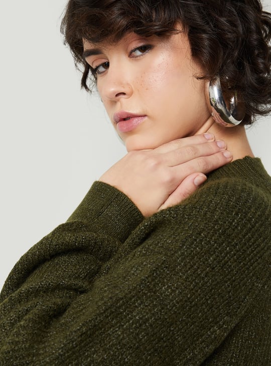 Women Button Detailed Raglan Sleeve Sweater