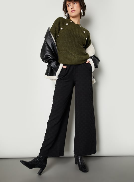 Women Button Detailed Raglan Sleeve Sweater