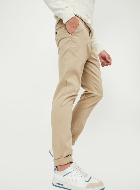 Men Solid Slim Fit Chinos