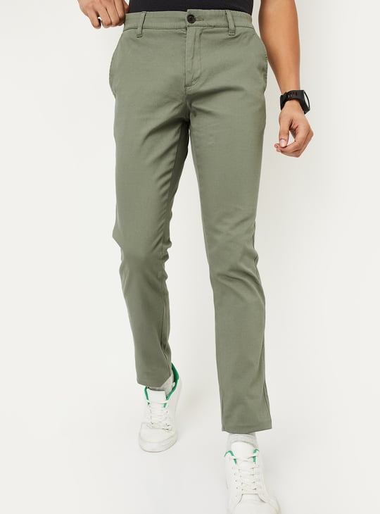 Men Solid Slim Fit Chinos