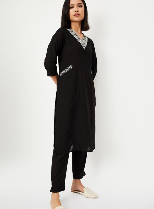 Women Embroidered Straight Kurta Set
