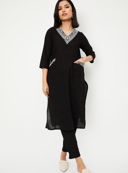 Women Embroidered Straight Kurta Set
